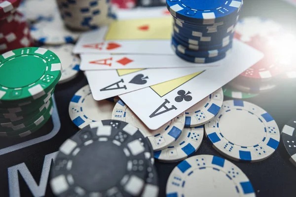 Live roulette table at agen 89 with dealer and spinning wheel